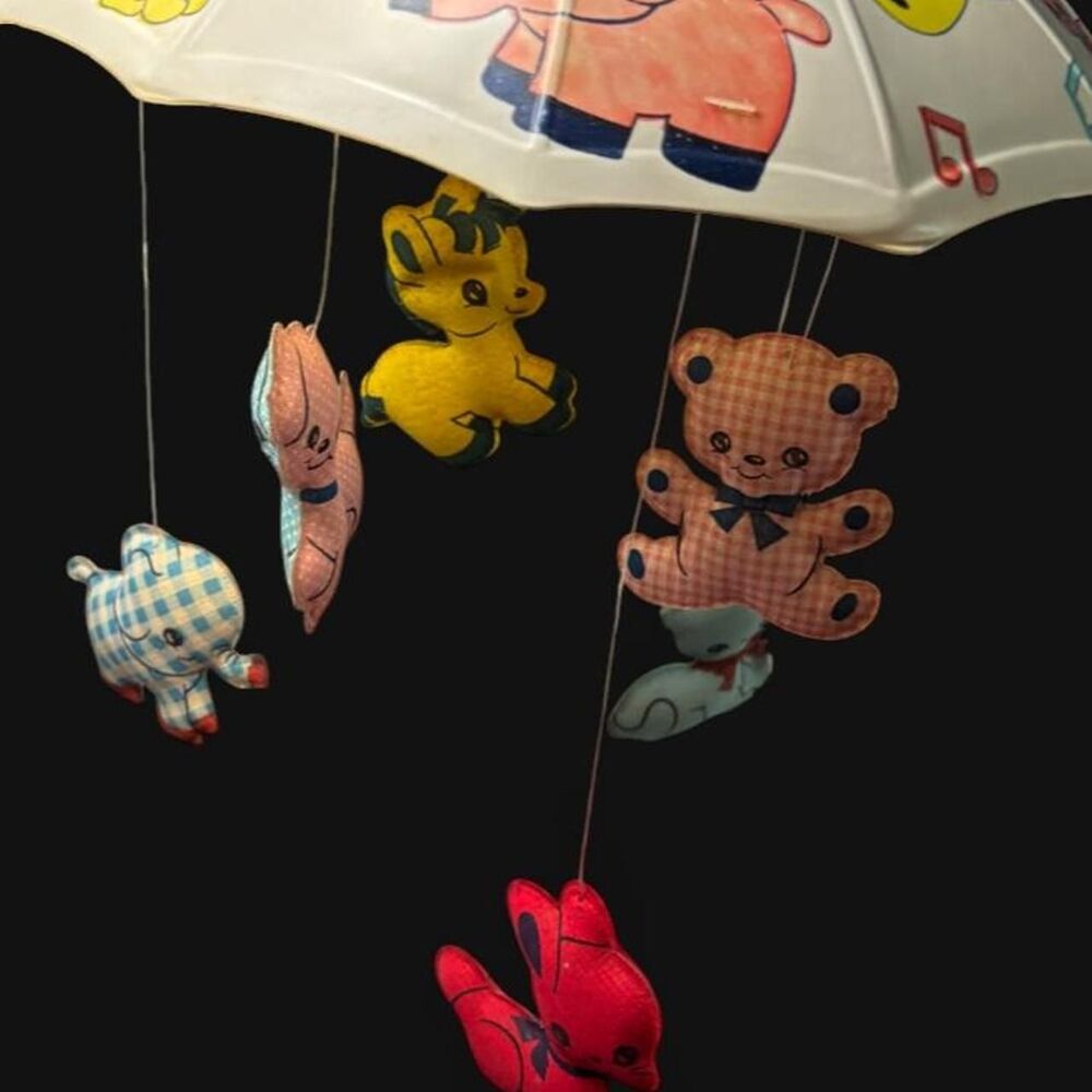 Vintage 1971 Dolly Toy Co Musical Crib Mobile Animal Shower Umbrella Works